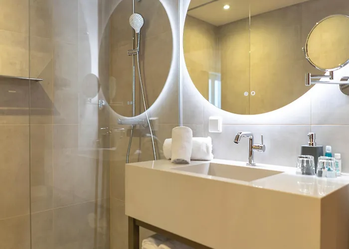 Hotel - Soft Opening